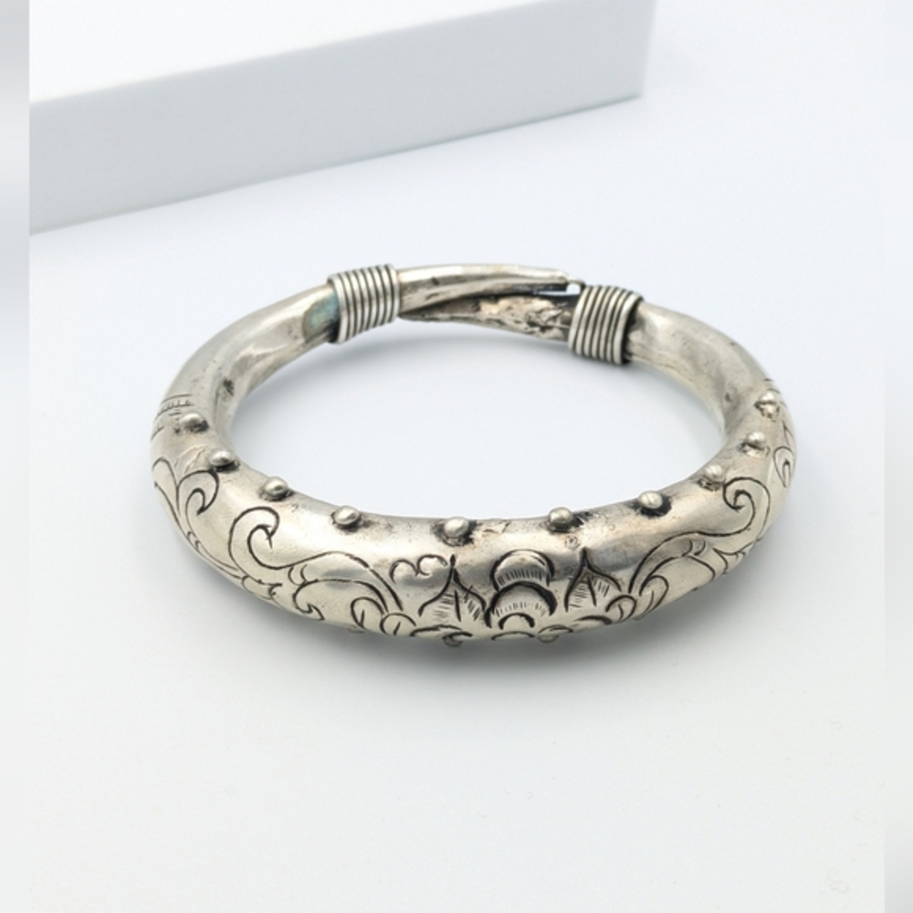 Antique silver alloy Chinese Miao handcrafted bangle bracelet